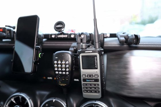 Porteur de téléphone portable multifonctionnel de 280x270x85 mm pour le placement de la console centrale de la voiture