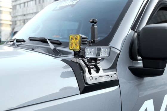 2020- Pièces de voiture hors route réservoir 300 accessoires alliage d'aluminium A pilier support de montage de capot de lumière pour GWM
