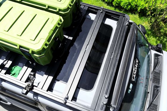 Monture de toit en alliage d'aluminium noir Universal Roof Racks pour voitures Barre transversale 28 kg Limitation de poids