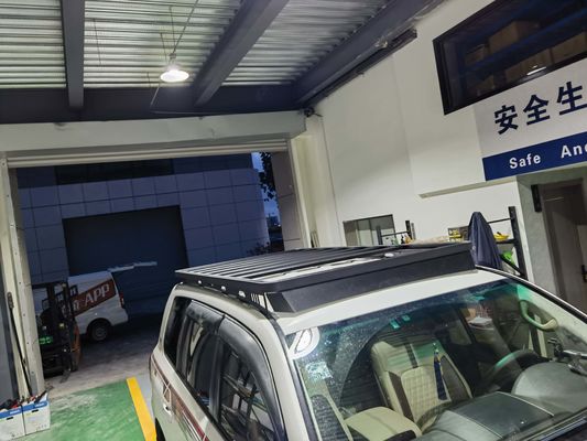 Monture sur le toit Toyota Toutes les séries Universal Roof Racks pour le transport facile des bagages