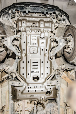 Toyota Prado LC120 Protection inférieure du sous-corps Couverture moteur en alliage d'aluminium Plaques de dérapage complet