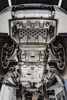 Facile d'installer le châssis gris sous le châssis pour Mitsubishi Pajero