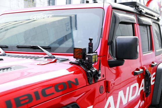 OEM Accepté Un support de montage de lumière de conduite de pilier pour Jeep JL Surface d'anodisation dure