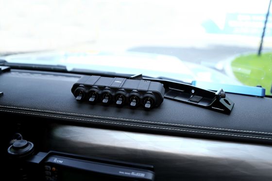 Année universelle Année universelle BLACK 6 Gang LED Panneau de commande de voiture Système de relais électronique