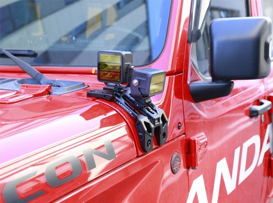 JEEP 2021- Braquettes de montage légères Wrangler usinées à la CNC avec un alliage d'aluminium durable