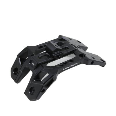 Des supports de montage légers personnalisables pour les accessoires extérieurs en argent de Jeep Wrangler JL