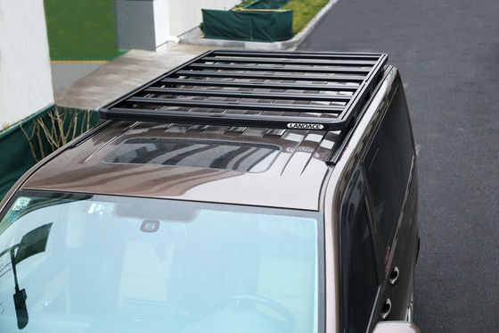 Couche de poussière noire sur le toit montée sur le porte-cargo pour les camionnettes tout-terrain 4 roues motrices Volkswagen Multivan