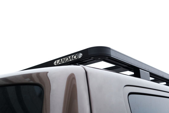 Couche de poussière noire sur le toit montée sur le porte-cargo pour les camionnettes tout-terrain 4 roues motrices Volkswagen Multivan