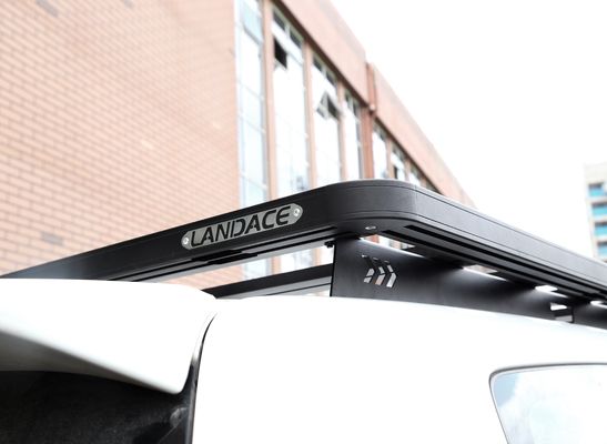 1500*1380*44mm Noir Pièces de véhicule Plateforme de support de toit en aluminium Plateforme de support de toit de voiture pour Toyota LC200 courte