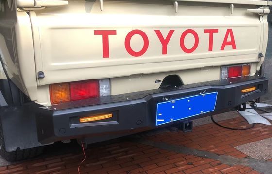 TOYOTA TRUCK LC79 accessoires de pare-chocs arrière en noir avec matériel et accessoires en acier