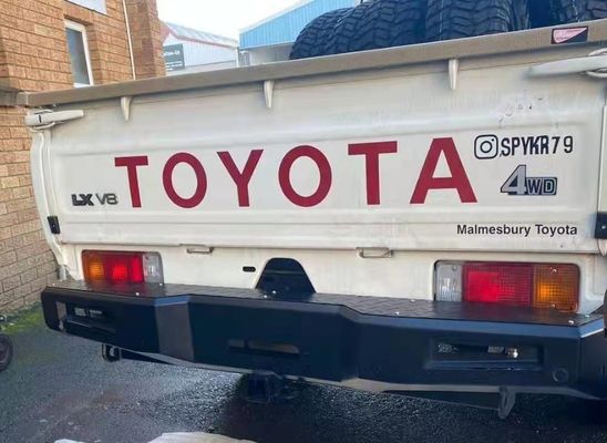 TOYOTA TRUCK LC79 accessoires de pare-chocs arrière en noir avec matériel et accessoires en acier