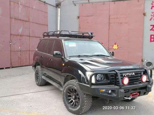 Améliorez l'apparence et les performances de votre Toyota LC100 avec ce pare-chocs avant 4x4 Bull Bar