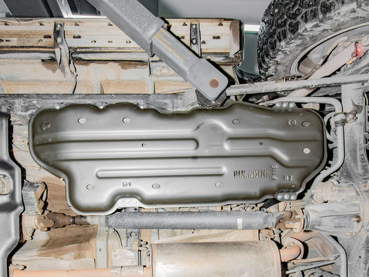 Protéger le train de roulement par une plaque de dérapage en alliage d'aluminium et de magnésium Pour Toyota Prado LC150
