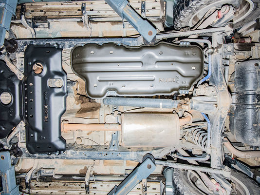 Protéger le train de roulement par une plaque de dérapage en alliage d'aluminium et de magnésium Pour Toyota Prado LC150