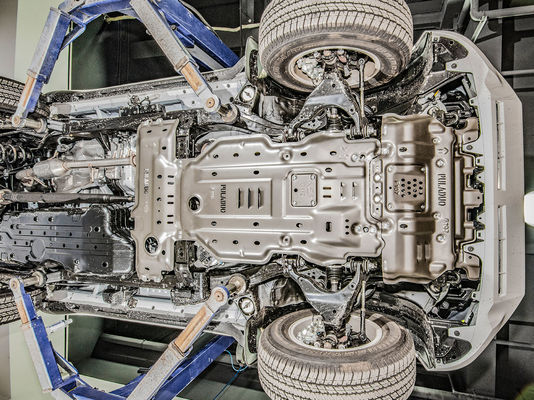 Protéger le train de roulement par une plaque de dérapage en alliage d'aluminium et de magnésium Pour Toyota Prado LC150