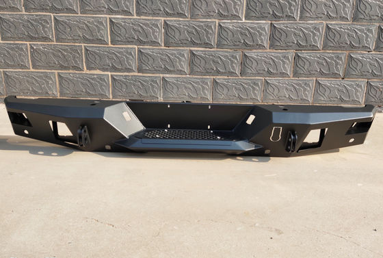 Le pare-chocs arrière en acier de 210*66*75CM est conçu pour résister à tout défi pour Nissan Titan.