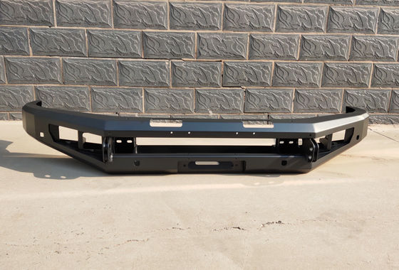 2010 Nissan Titan Steel Winch Bull Bar Classic Auto pare-chocs arrière 210 * 66 * 75CM Année 2010