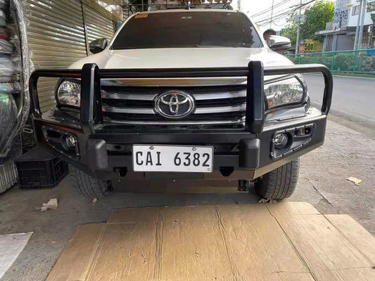 Lumière LED et plaque de montage de treuil de treuil pare-chocs avant pour Toyota Hilux D-Ring inclus