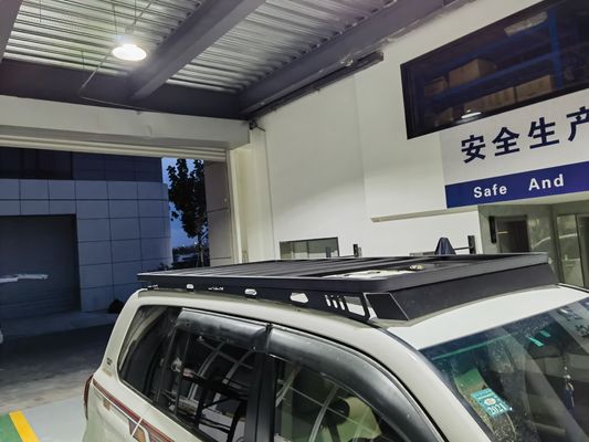 Modèle de voiture TOYOTA LC200 Racks de toit solaire de voiture en aluminium haute 4X4 avec montage de la colonne vertébrale
