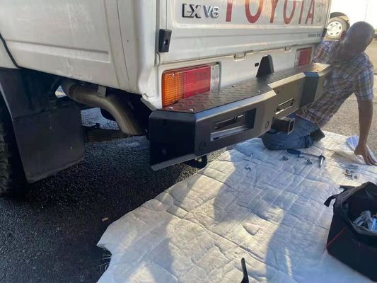 Toyota LC79 enduit de poudre pare-chocs pare-chocs arrière avec treuil pare-chocs avant et support de pneus