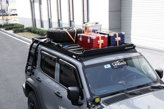 Plateforme multifonctionnelle pour les aventures hors route