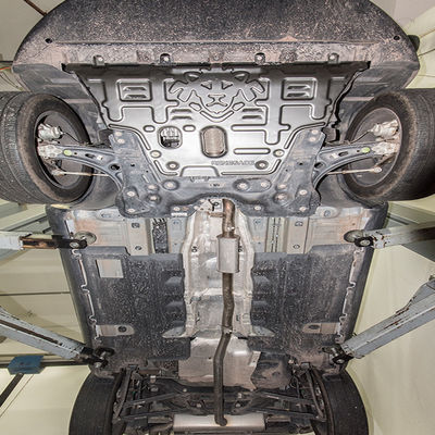 Protection intégrée du moteur d'emboutissage et de la transmission sous le corps pour Jeep Renegade