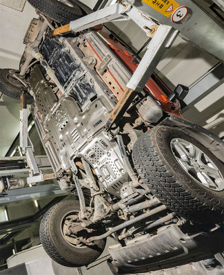JEEP Wrangler Skid Plate Protégez les composants sous le corps avec un protecteur de châssis en magnalium