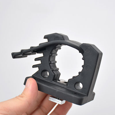 Accessoires de camping tout-terrain Pinces en caoutchouc pour le stockage des haches de pelle