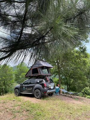 Tente sur le toit de voiture en aluminium à coque dure pour 4 personnes