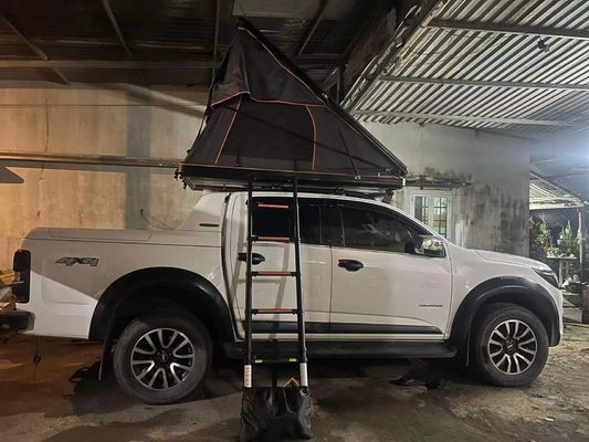 4x4 accessoires de toit de voiture tout-terrain Clamshell Aluminium coque dure Tente de toit 4 personne