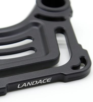 Des supports de montage légers pour Jeep Wrangler