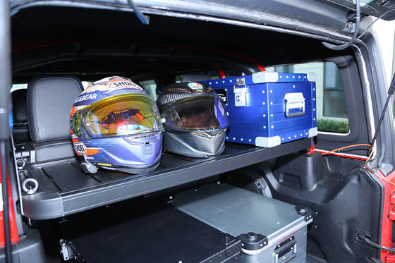 JEEP Wrangler JL SUV Cars Cargo Carrier à l'intérieur avec un porte-bagages et une table
