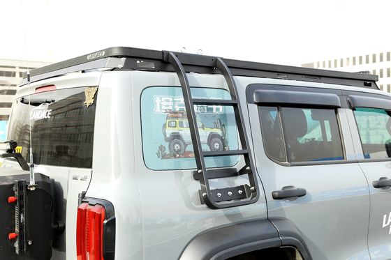 Transformez votre Jeep 2013-2017 en une bête avec WEY Tank 300 Side Ladder Retrofit Kit