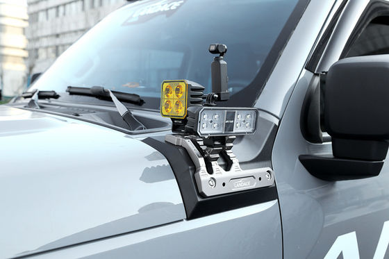 Jeep TANK 300 A-Pillar Light Mounting Brackets Poids net 3,5 kg Finition en poudre revêtement