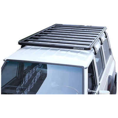 Porteur de bagages sur le toit noir sur mesure pour les trajets hors route en tule jeep y60 4 runner